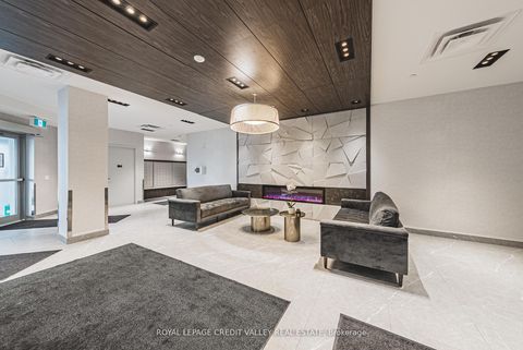 Photo 4 at 317 - 58 Lakeside Terrace, Little Lake, Barrie