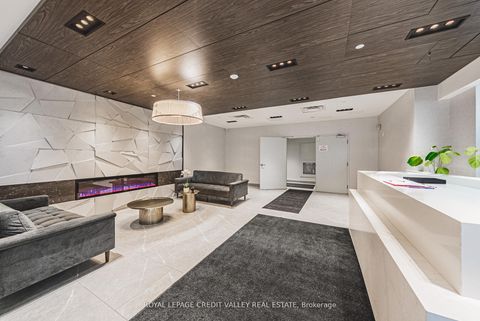 Photo 5 at 317 - 58 Lakeside Terrace, Little Lake, Barrie