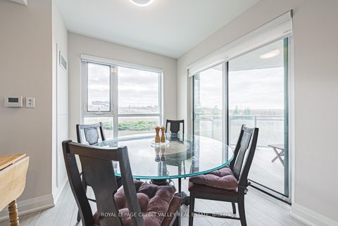 Photo 13 at 317 - 58 Lakeside Terrace, Little Lake, Barrie