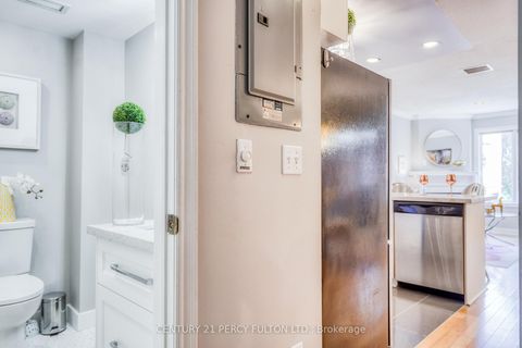 Photo 10 at TH22 - 232 St George Street N, Annex, Toronto