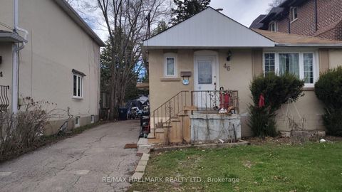 Photo 1 at 46 Madawaska Avenue, Newtonbrook East, Toronto