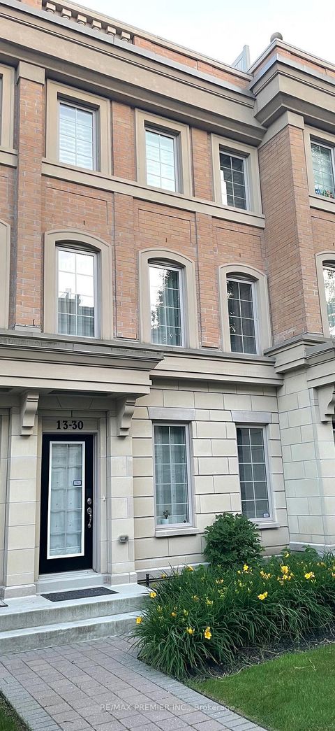 Photo 0 at 13 - 30 Hargrave Lane, York Mills, Toronto