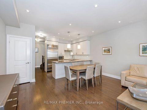 Photo 7 at 13 - 30 Hargrave Lane, York Mills, Toronto