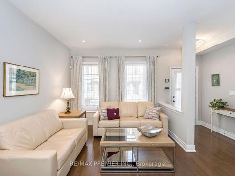 Photo 9 at 13 - 30 Hargrave Lane, York Mills, Toronto