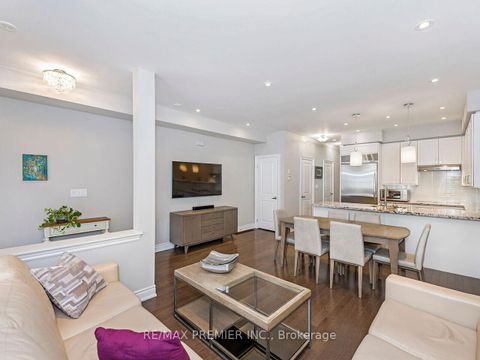 Photo 10 at 13 - 30 Hargrave Lane, York Mills, Toronto