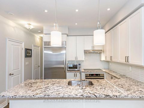 Photo 14 at 13 - 30 Hargrave Lane, York Mills, Toronto