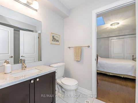 Photo 22 at 13 - 30 Hargrave Lane, York Mills, Toronto