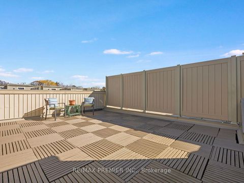 Photo 27 at 13 - 30 Hargrave Lane, York Mills, Toronto