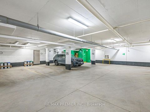 Photo 40 at 13 - 30 Hargrave Lane, York Mills, Toronto