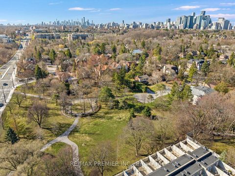 Photo 49 at 13 - 30 Hargrave Lane, York Mills, Toronto