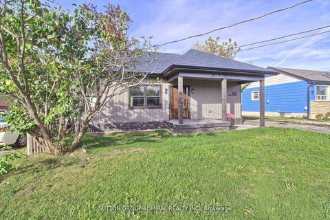 Photo 1 at 836 Montsell Avenue, Historic Lakeshore Communities, Georgina