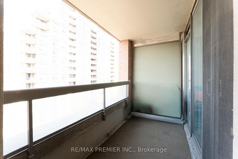 Photo 7 at 504 - 19 Northern Heights Drive, Langstaff, Richmond Hill