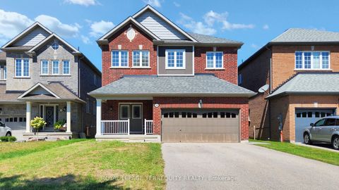 Photo 1 at 28 Richmond Park Drive, Keswick North, Georgina