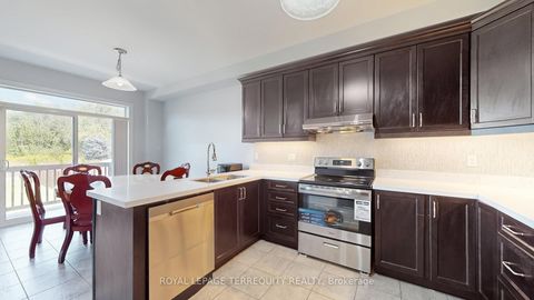 Photo 13 at 28 Richmond Park Drive, Keswick North, Georgina