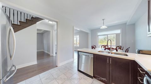 Photo 16 at 28 Richmond Park Drive, Keswick North, Georgina