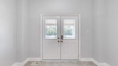 Photo 20 at 28 Richmond Park Drive, Keswick North, Georgina