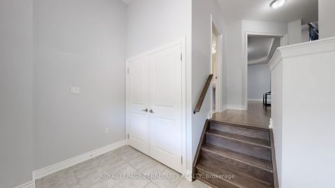 Photo 21 at 28 Richmond Park Drive, Keswick North, Georgina