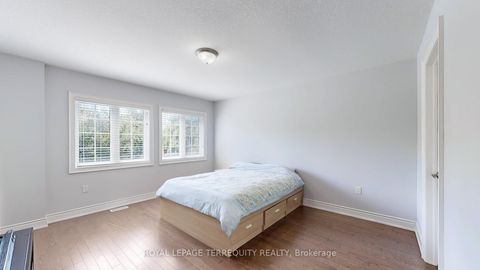 Photo 32 at 28 Richmond Park Drive, Keswick North, Georgina