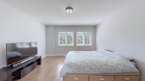 Photo 35 at 28 Richmond Park Drive, Keswick North, Georgina