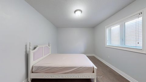 Photo 36 at 28 Richmond Park Drive, Keswick North, Georgina