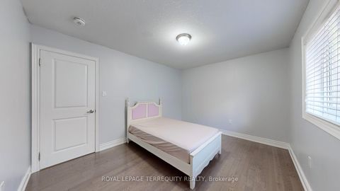 Photo 37 at 28 Richmond Park Drive, Keswick North, Georgina