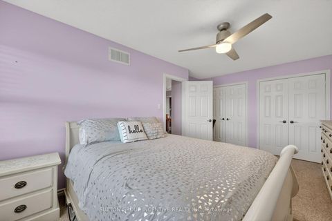 Photo 25 at 4 Chantal Street, Painswick South, Barrie