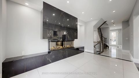 Photo 8 at 642 Sweetwater Crescent, Glenway Estates, Newmarket