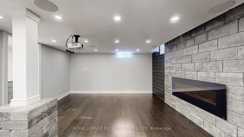 Photo 40 at 642 Sweetwater Crescent, Glenway Estates, Newmarket