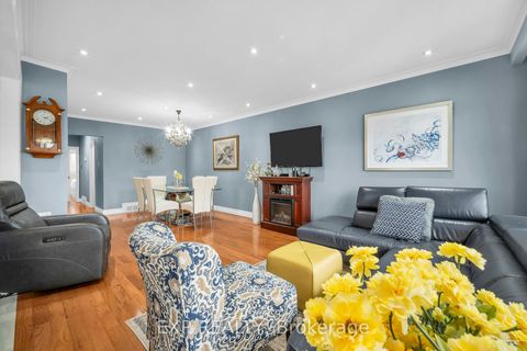 Photo 9 at 24 Goldcrest Boulevard, Rustic, Toronto