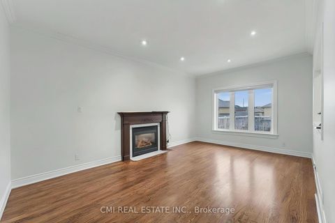 Photo 5 at 717 Vaughan Mills Road, Islington Woods, Vaughan