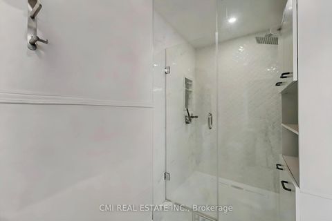 Photo 25 at 717 Vaughan Mills Road, Islington Woods, Vaughan