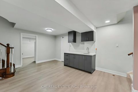 Photo 35 at 717 Vaughan Mills Road, Islington Woods, Vaughan