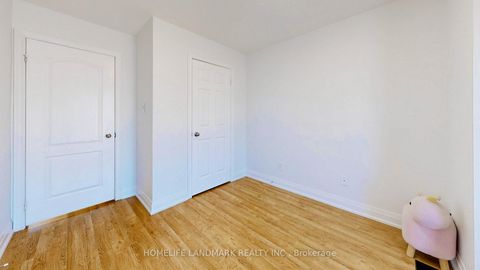 Photo 22 at 32 Arco Circle, Maple, Vaughan