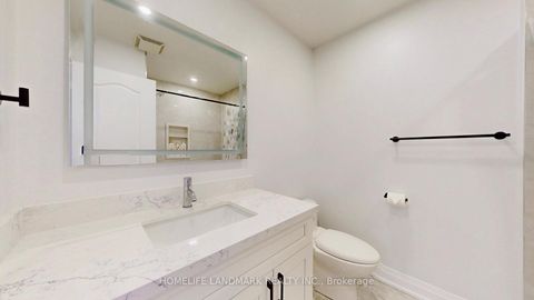 Photo 24 at 32 Arco Circle, Maple, Vaughan