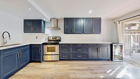 Photo 31 at 32 Arco Circle, Maple, Vaughan