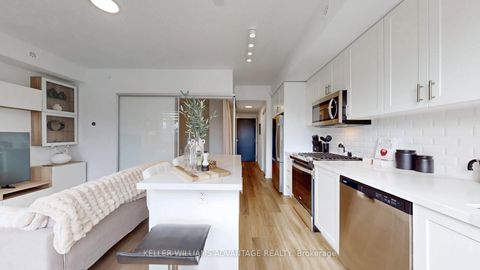 Photo 4 at 2 - 1479 O'Connor Drive, East York, Toronto