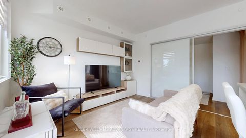 Photo 6 at 2 - 1479 O'Connor Drive, East York, Toronto