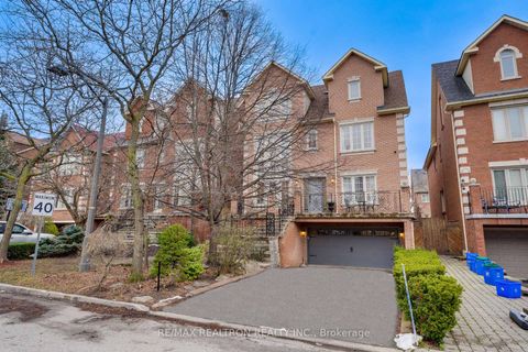 Photo 1 at 117 Theodore Place, Yorkhill, Vaughan