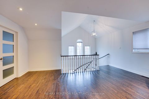 Photo 40 at 117 Theodore Place, Yorkhill, Vaughan