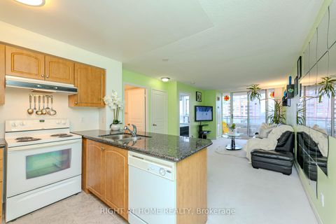 Photo 7 at 801 - 330 Red Maple Road, Langstaff, Richmond Hill