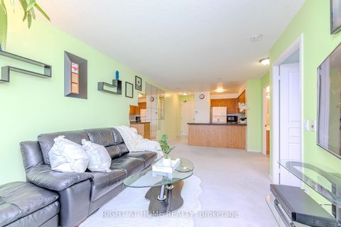 Photo 11 at 801 - 330 Red Maple Road, Langstaff, Richmond Hill