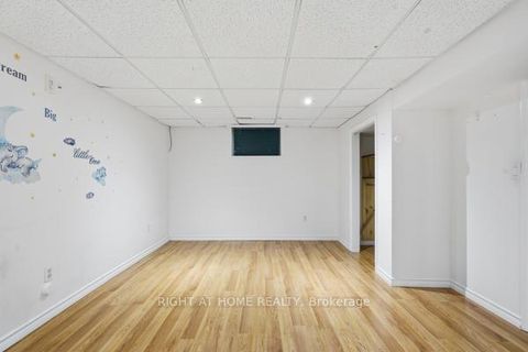 Photo 13 at 200 Gary Drive, Pelmo Park W4, Toronto