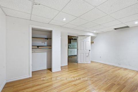 Photo 14 at 200 Gary Drive, Pelmo Park W4, Toronto