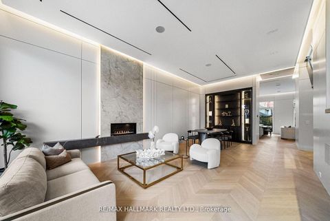 Photo 2 at 167 Parkhurst Boulevard, Leaside, Toronto