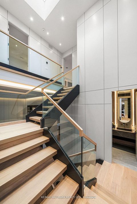 Photo 16 at 167 Parkhurst Boulevard, Leaside, Toronto