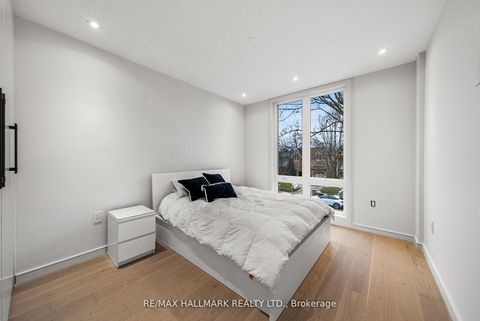 Photo 34 at 167 Parkhurst Boulevard, Leaside, Toronto