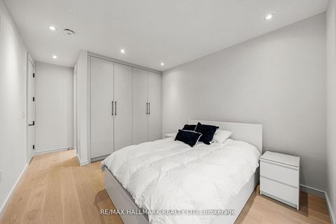 Photo 35 at 167 Parkhurst Boulevard, Leaside, Toronto