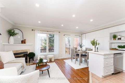 Photo 6 at 2 - 50 Markham Road, Scarborough Village, Toronto