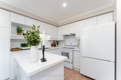 Photo 8 at 2 - 50 Markham Road, Scarborough Village, Toronto