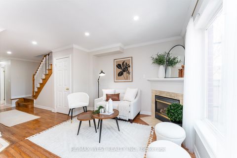 Photo 10 at 2 - 50 Markham Road, Scarborough Village, Toronto